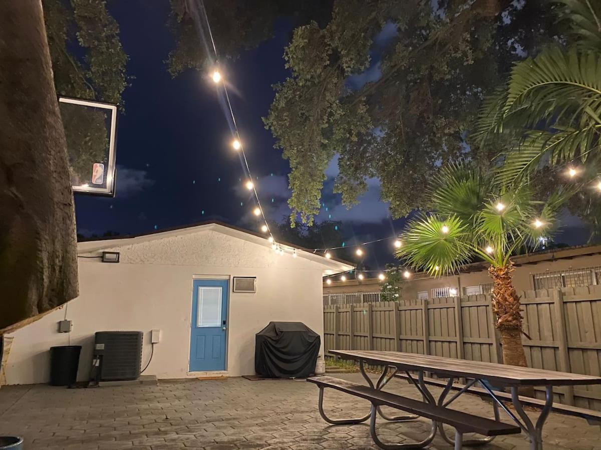 Private Suite W/ Full Backyard, Bbq, 5Min From Mia Miami Eksteriør bilde